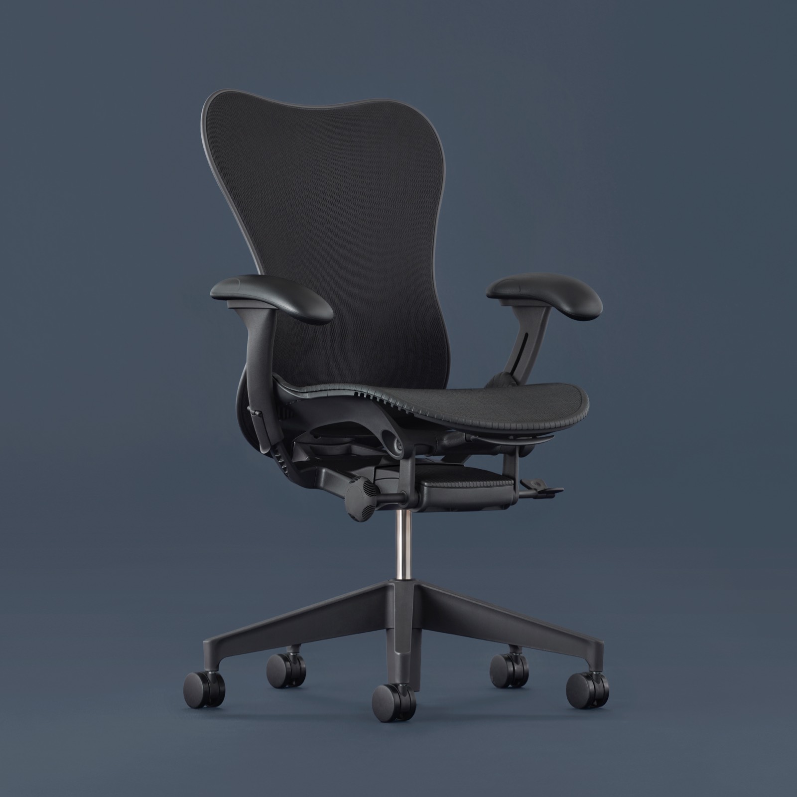 A full view of the Mirra 2 Chair swiveled 45 degrees to the right. A full view of the Mirra 2 Chair swiveled 45 degrees to the right.